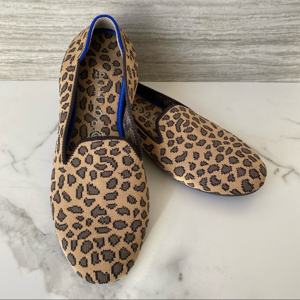 Gorgeous Rothy’s Leopard Print Loafer Size 9
